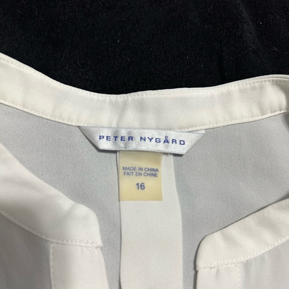 White 3/4 sleeve Blouse - Picture 2 of 2